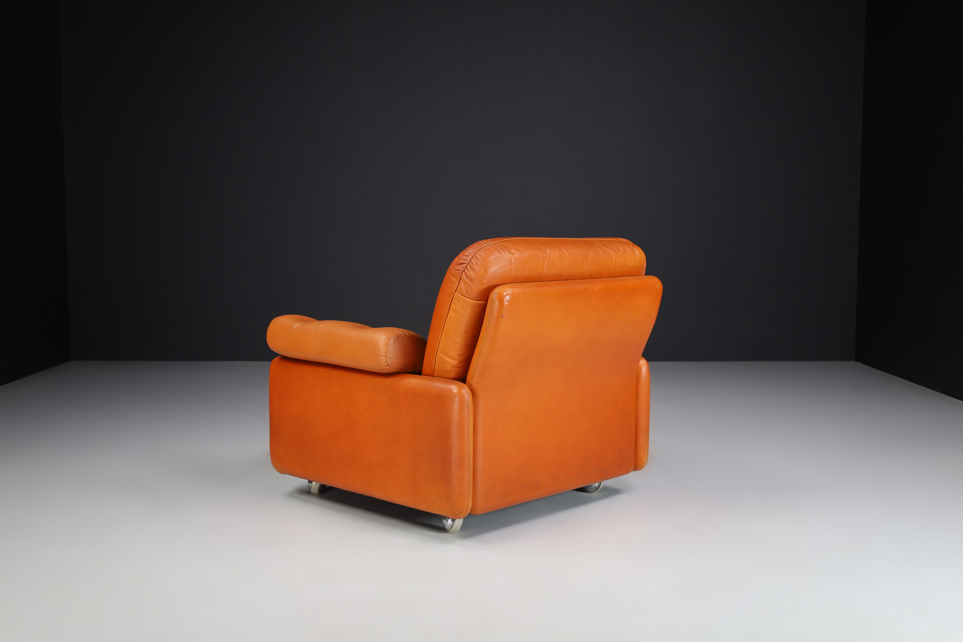 Mid century modern Leather Lounge armchairs , Germany 1960s Mid-20th century