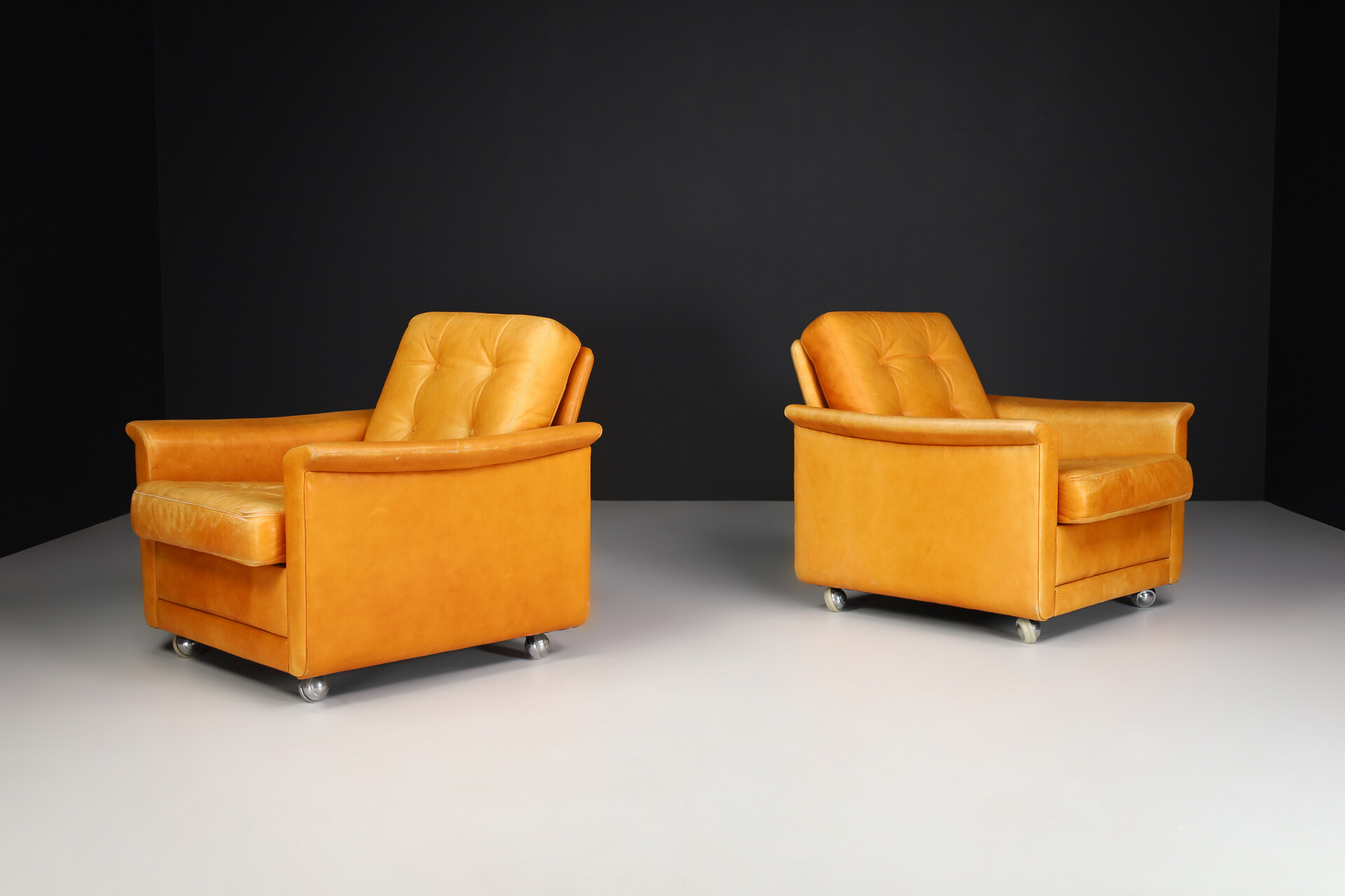 Mid century modern Lounge chairs In Cognac Leather , Germany 1960s Mid-20th century