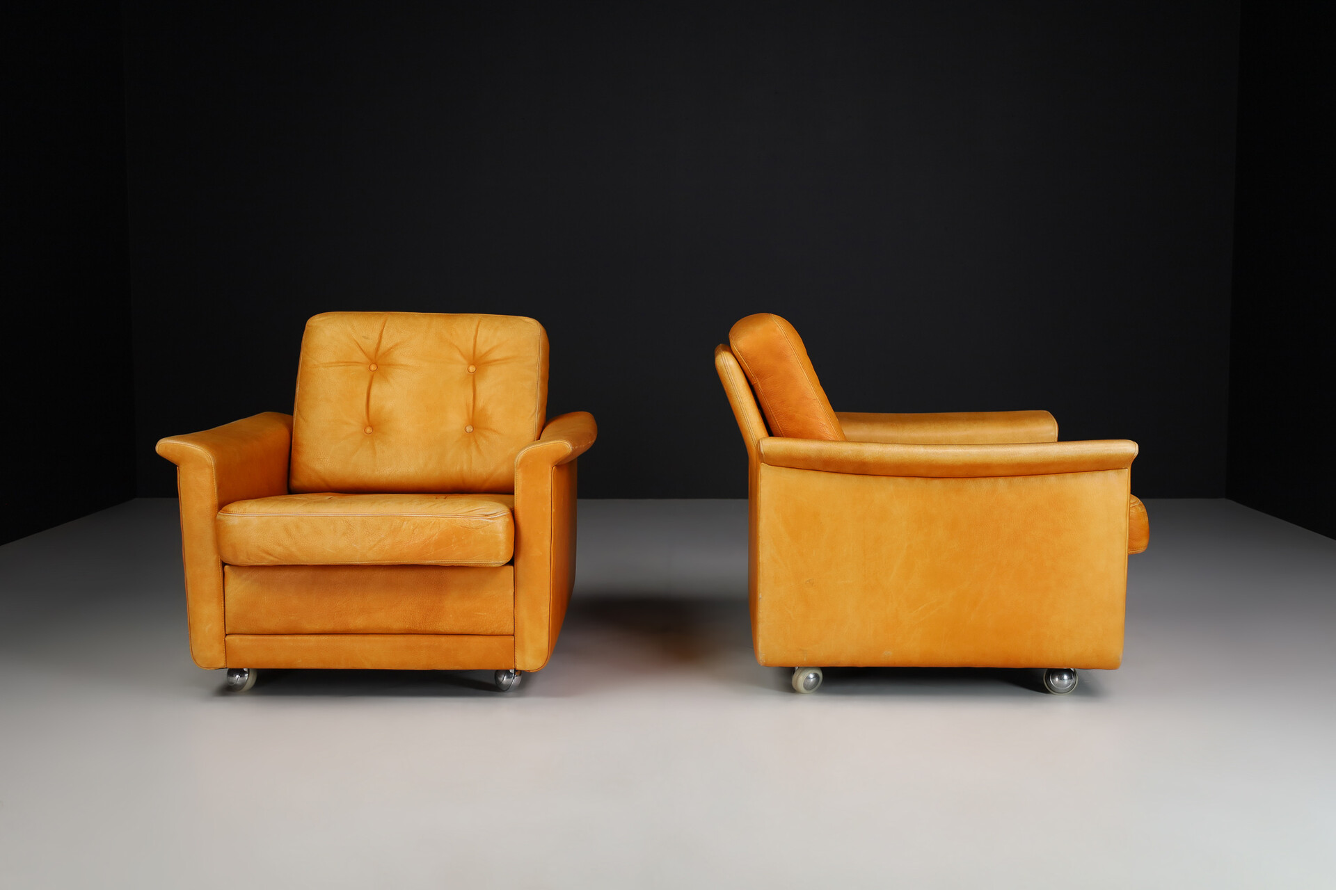 Mid century modern Lounge chairs In Cognac Leather , Germany 1960s Mid-20th century