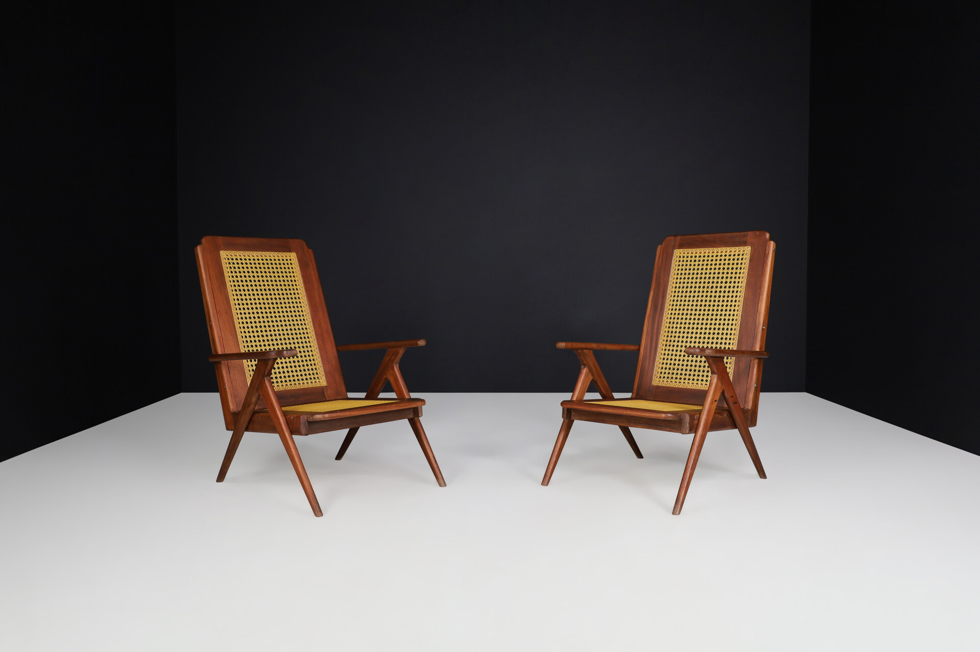 Mid century modern Lounge Chairs with mahogany Structure and Webbing in the style of Pierre Jeanneret , France, 1950s Mid-20th century