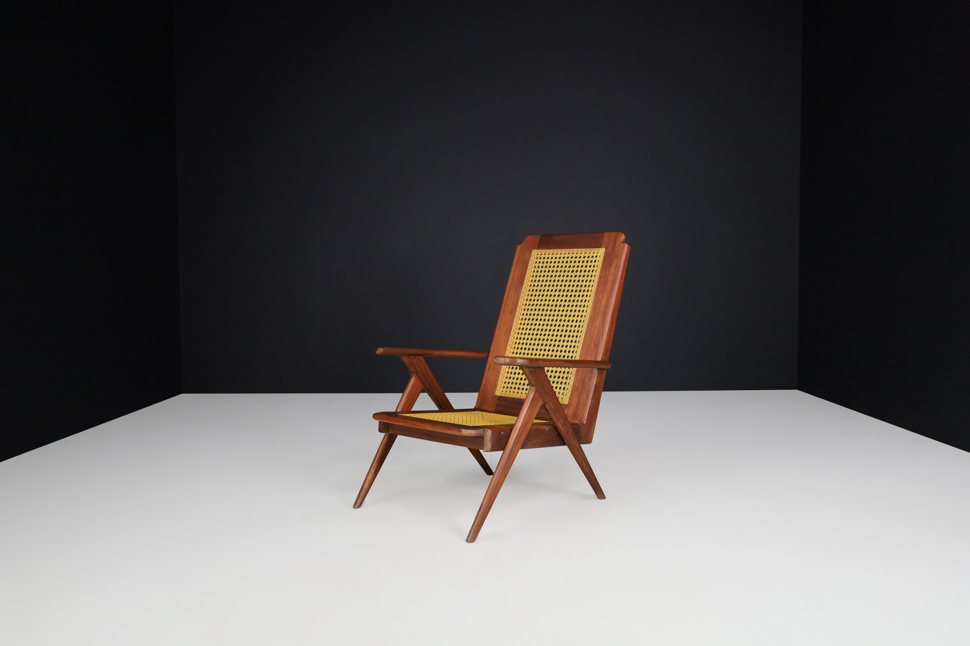 Mid century modern Lounge Chairs with mahogany Structure and Webbing in the style of Pierre Jeanneret , France, 1950s Mid-20th century