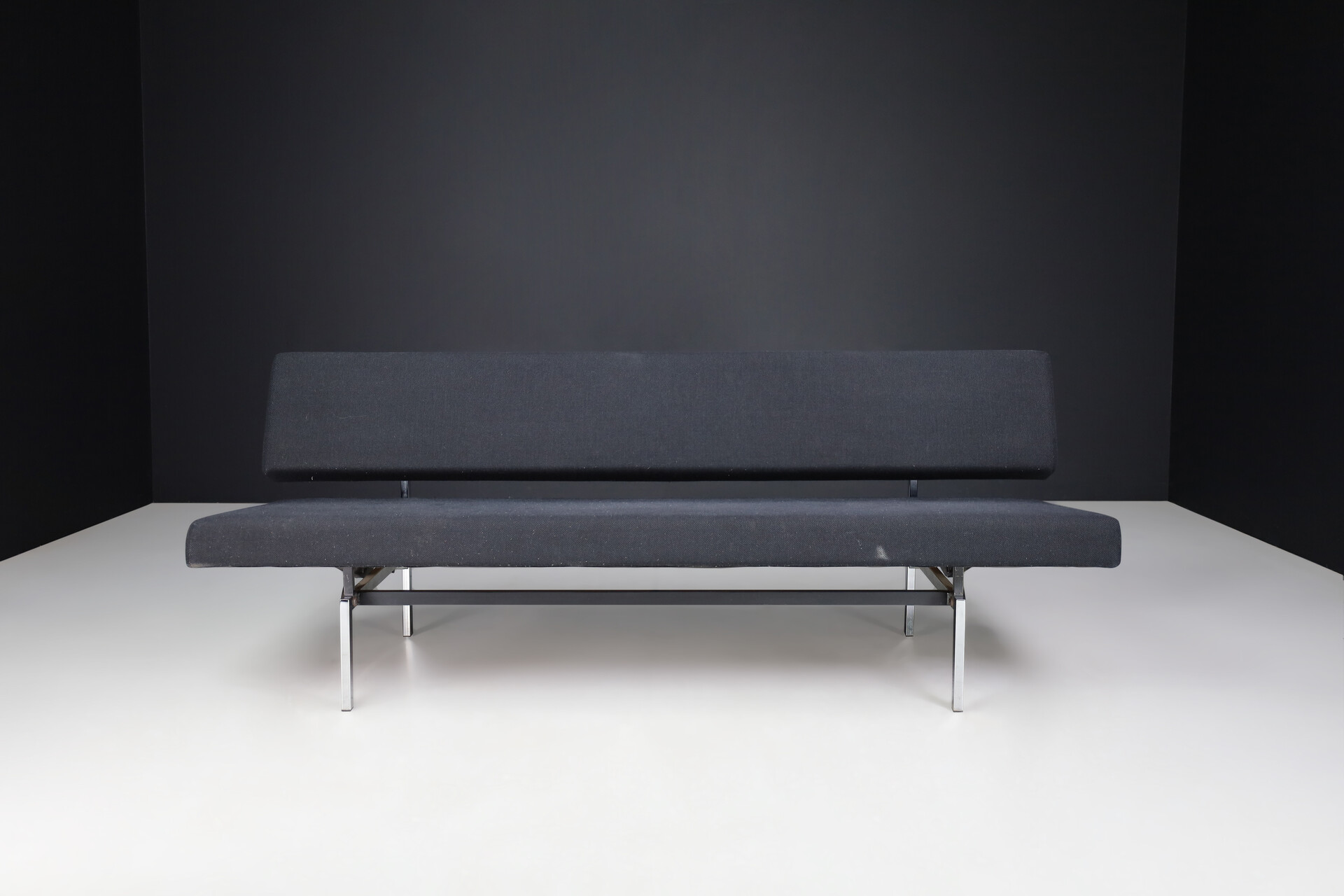 Mid century modern Martin Visser Sofa Or Daybed For 'T Spectrumin original fabric ,The Netherlands ,1960s Mid-20th century