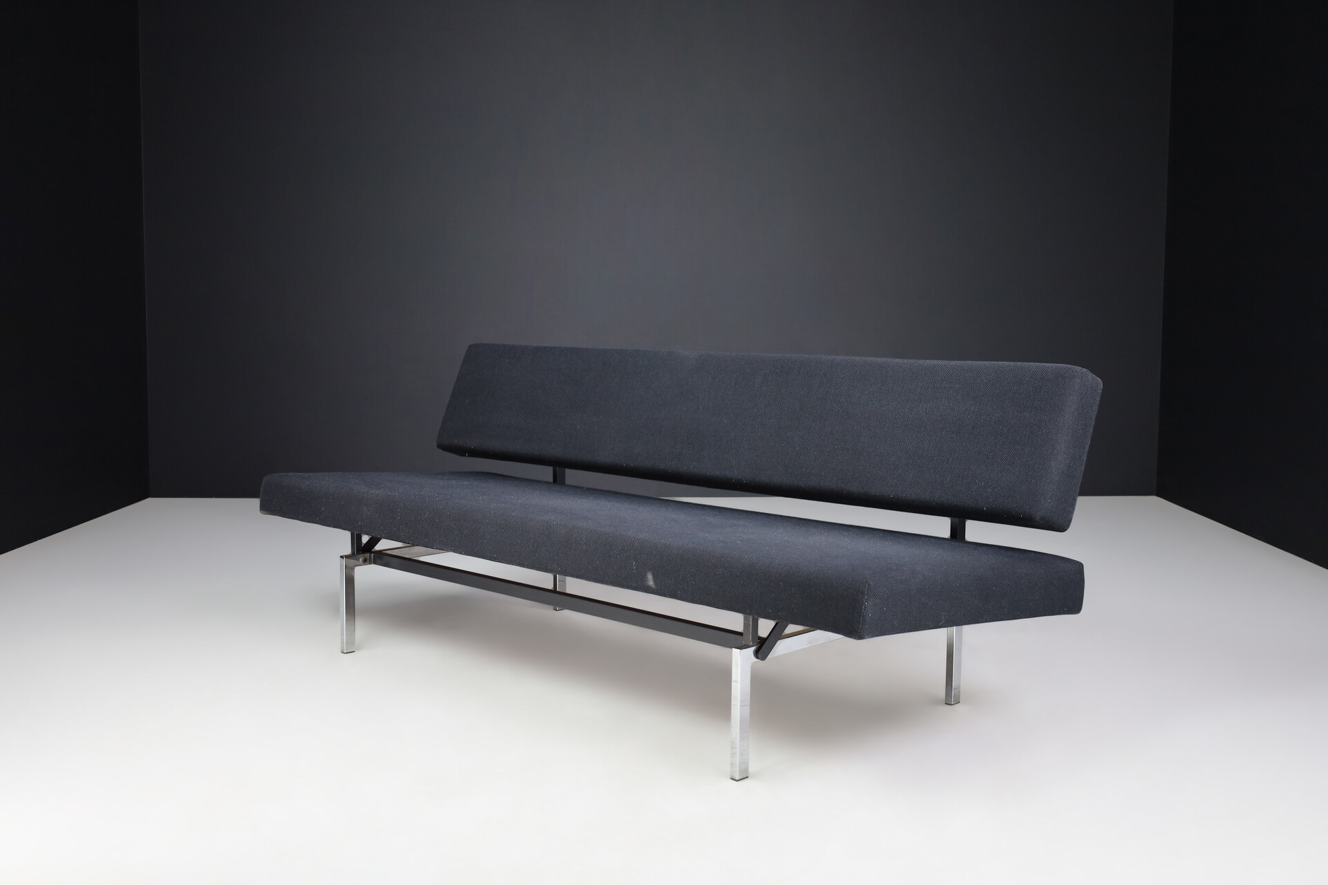 Mid century modern Martin Visser Sofa Or Daybed For 'T Spectrumin original fabric ,The Netherlands ,1960s Mid-20th century