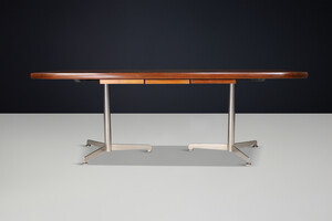 Mid century modern Osvaldo Borsani Desk for Tecno, Italy, 1954 Mid-20th century