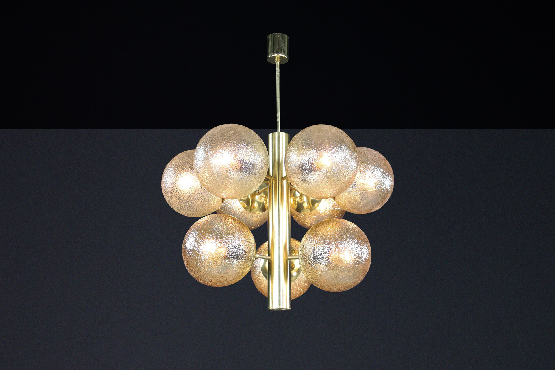 Mid century modern Patinated Brass Chandelier with Nine Gold-Colored Globes, Germany 1960s Mid-20th century