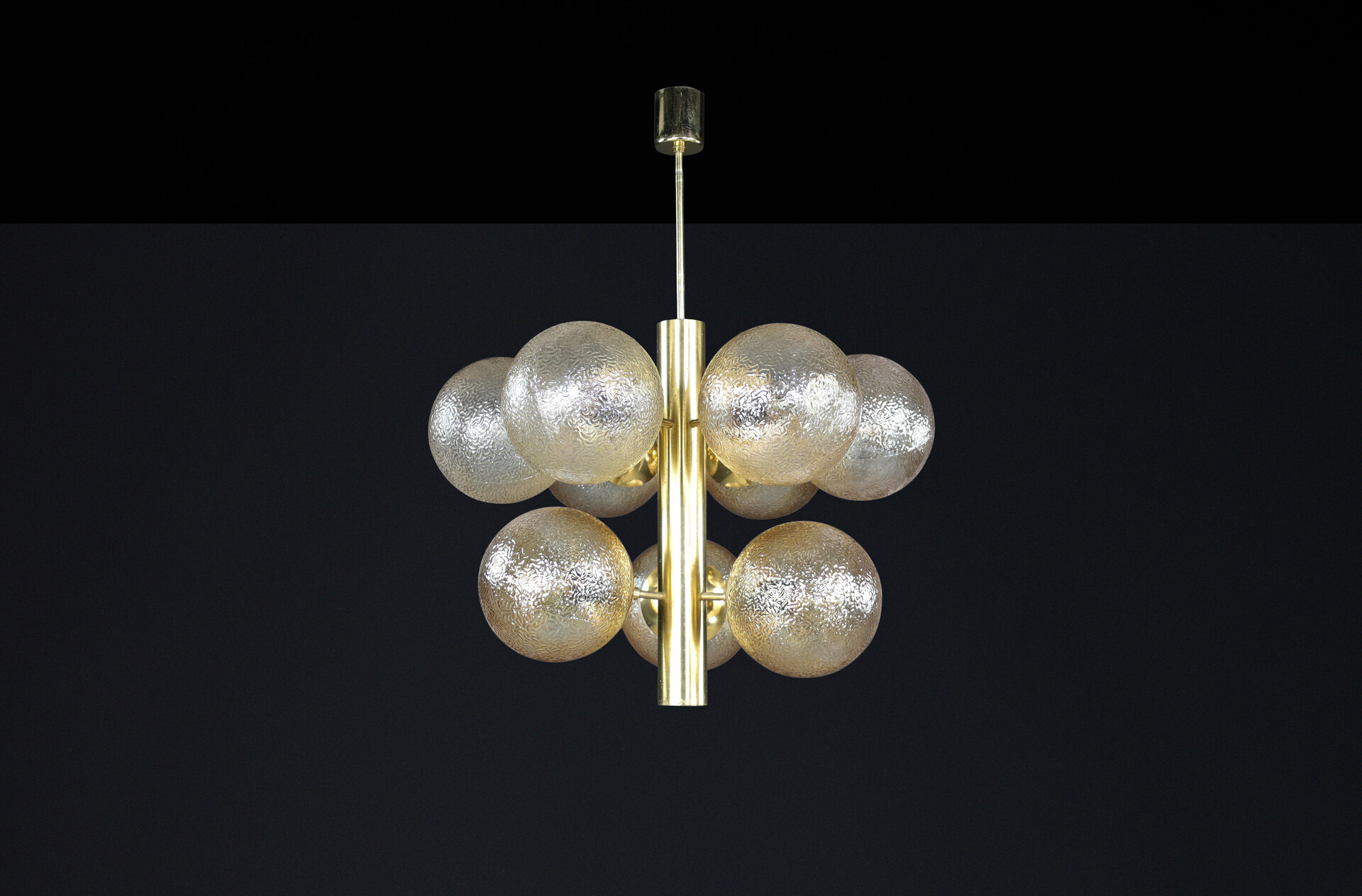 Mid century modern Patinated Brass Chandelier with Nine Gold-Colored Globes, Germany 1960s Mid-20th century