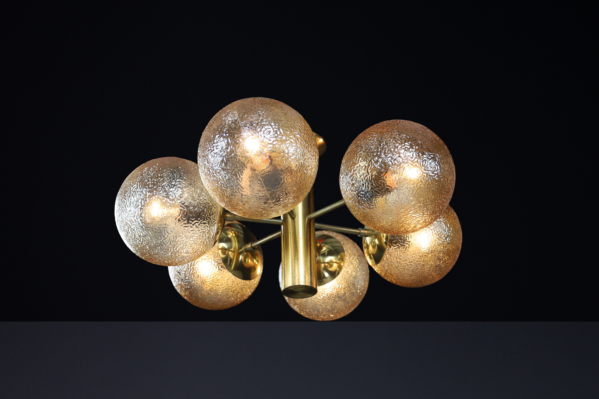 Mid century modern Patinated Brass Chandelier with six Gold-Colored Globes, Germany 1960s Mid-20th century