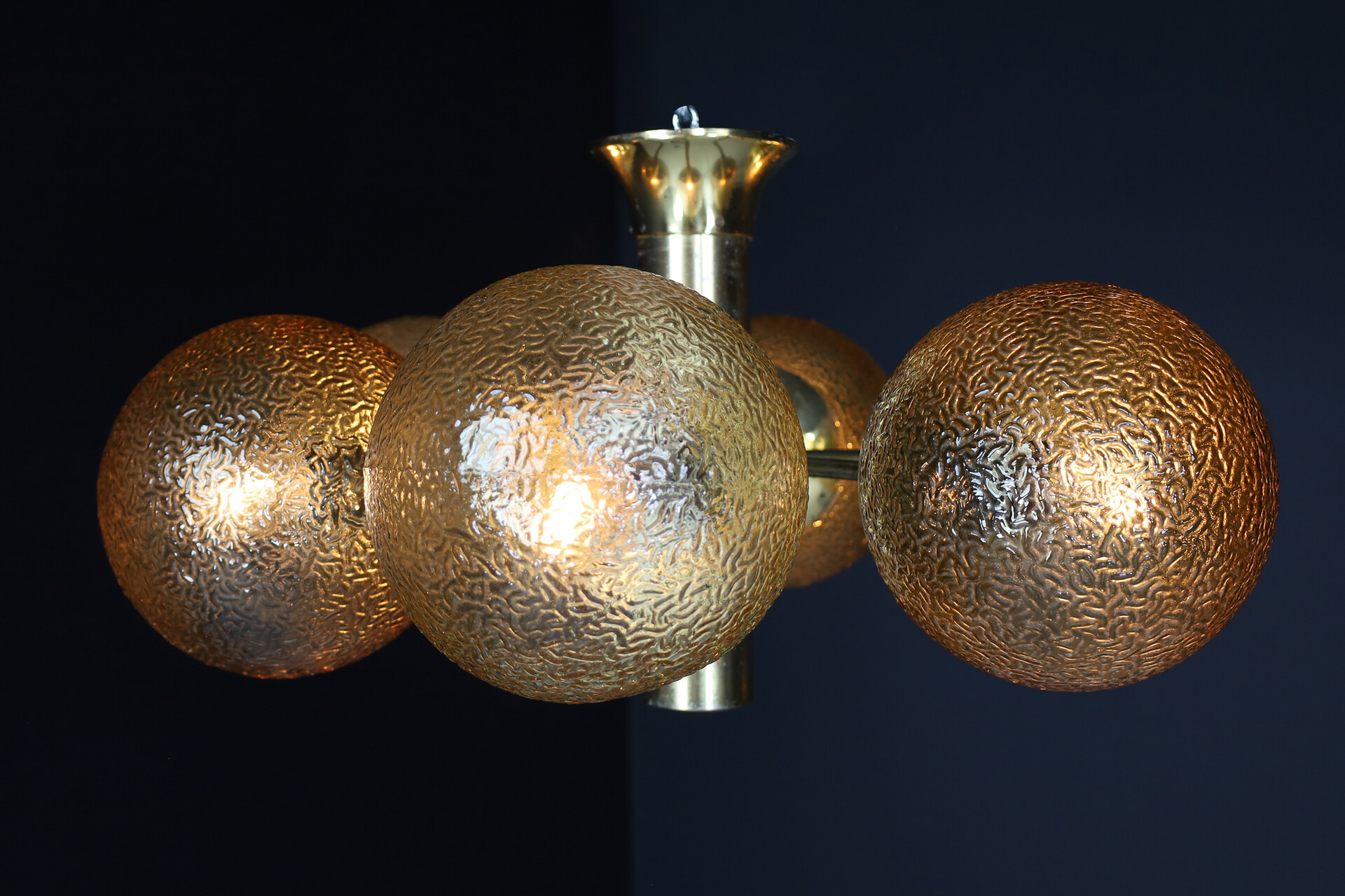 Mid century modern Patinated Brass Chandelier with six Gold-Colored Globes, Germany 1960s Mid-20th century