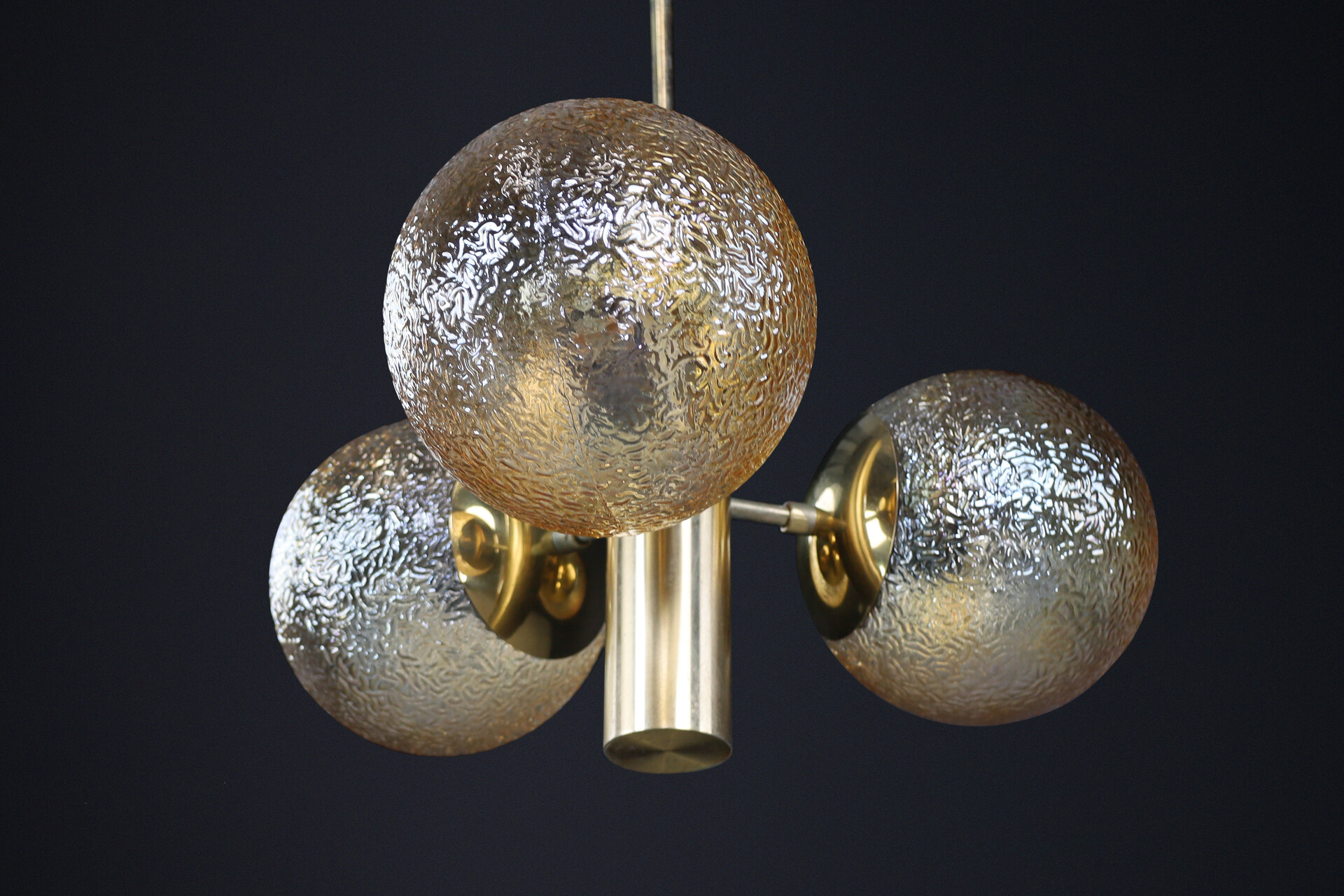 Mid century modern Patinated Brass Sputnik Chandelier with 3 Gold-Colored Globes, Germany 1960s Mid-20th century