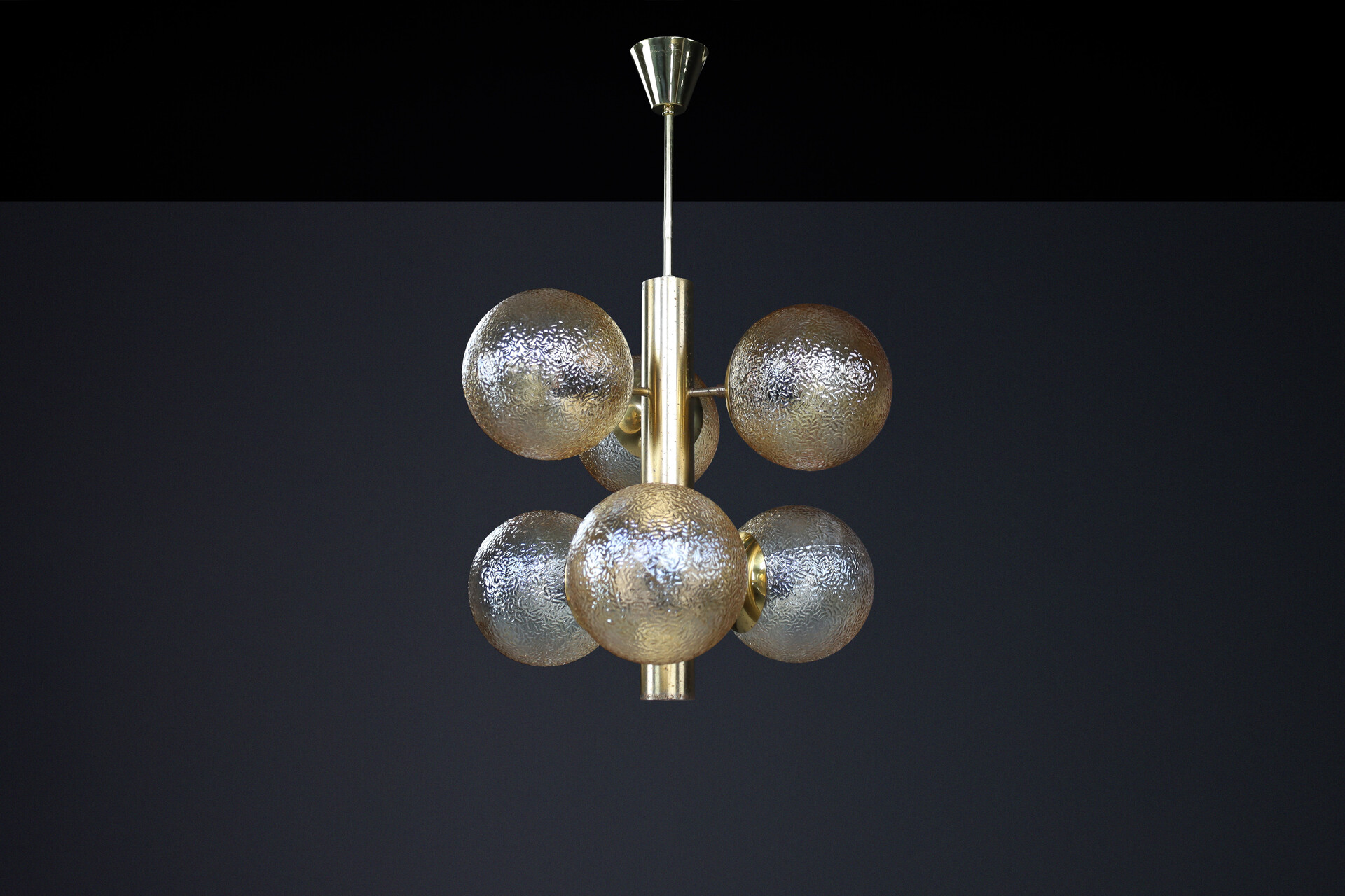 Mid century modern Patinated Brass Sputnik Chandelier with Six Gold-Colored Globes, Germany 1960s Mid-20th century