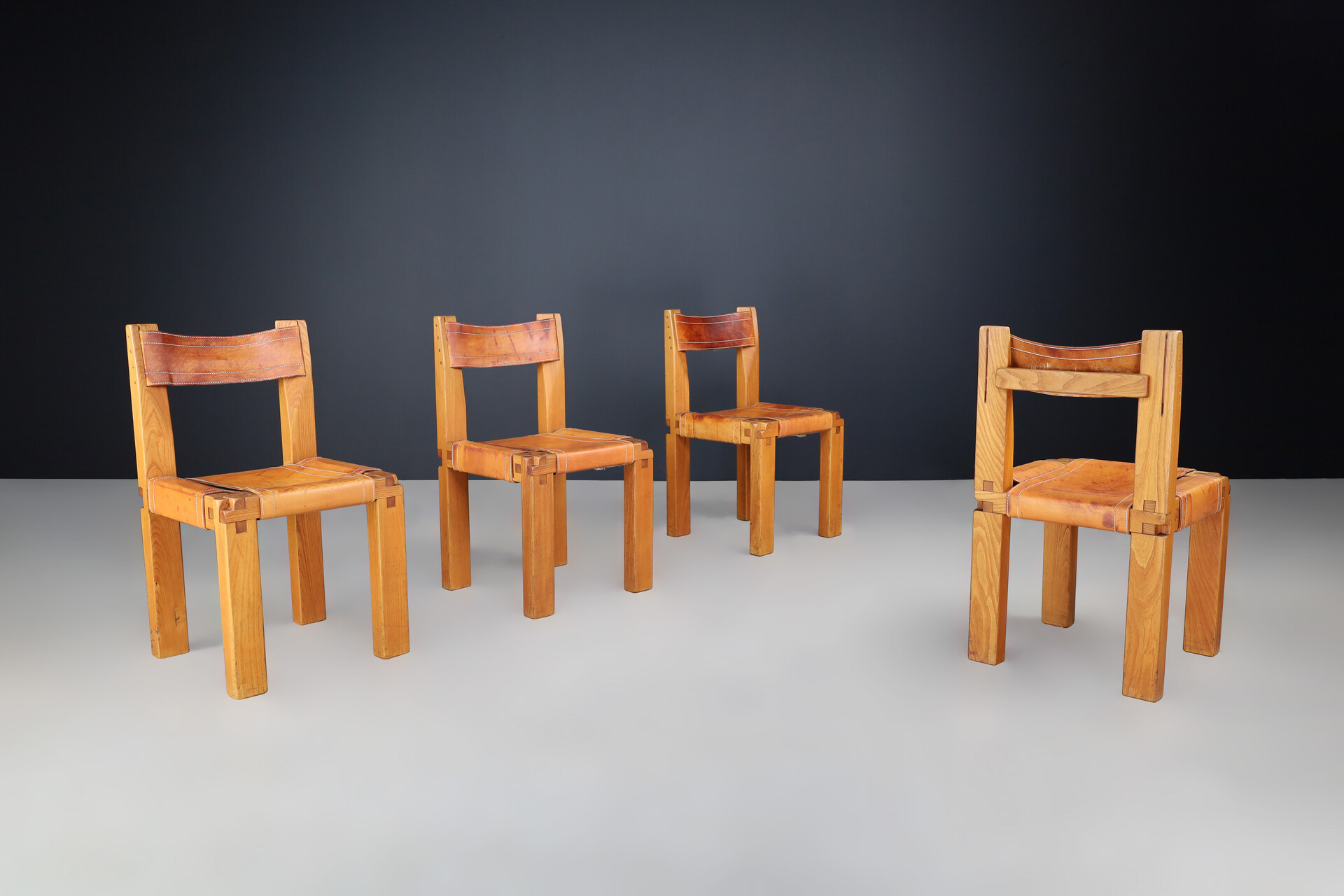 Mid century modern Pierre Chapo Set of Four 'S11' Chairs in Cognac Leather and Elm, France 1960s Mid-20th century