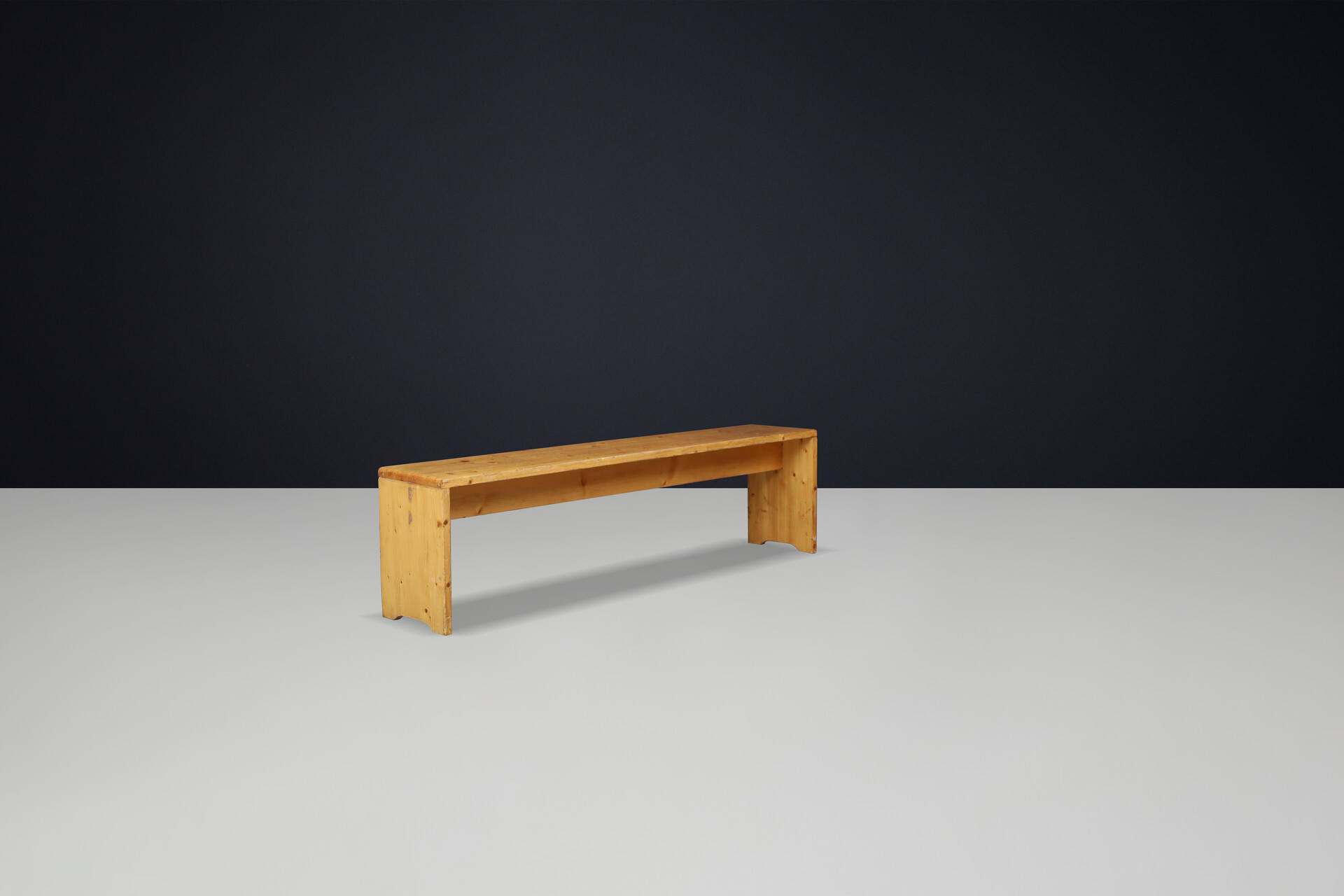 Mid century modern Pine Wood Charlotte Perriand Long Bench for Les Arcs, France, 1960s Mid-20th century