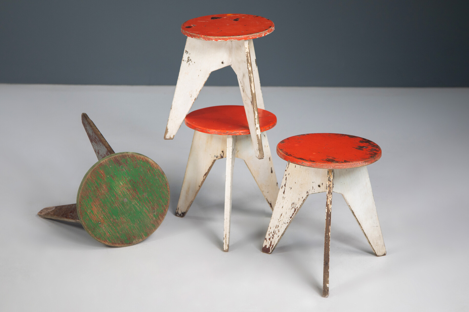 Mid century modern Set of 4 Tabouret Stools in the style of Jean Prouvé , France 1950s Mid-20th century