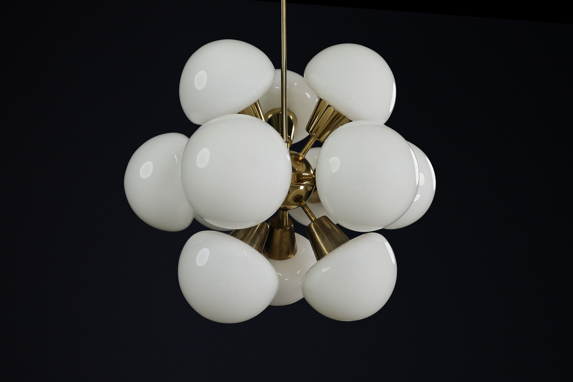 Mid century modern Sputnik Chandelier in Brass and Opaline Glass Spheres,1970s Mid-20th century