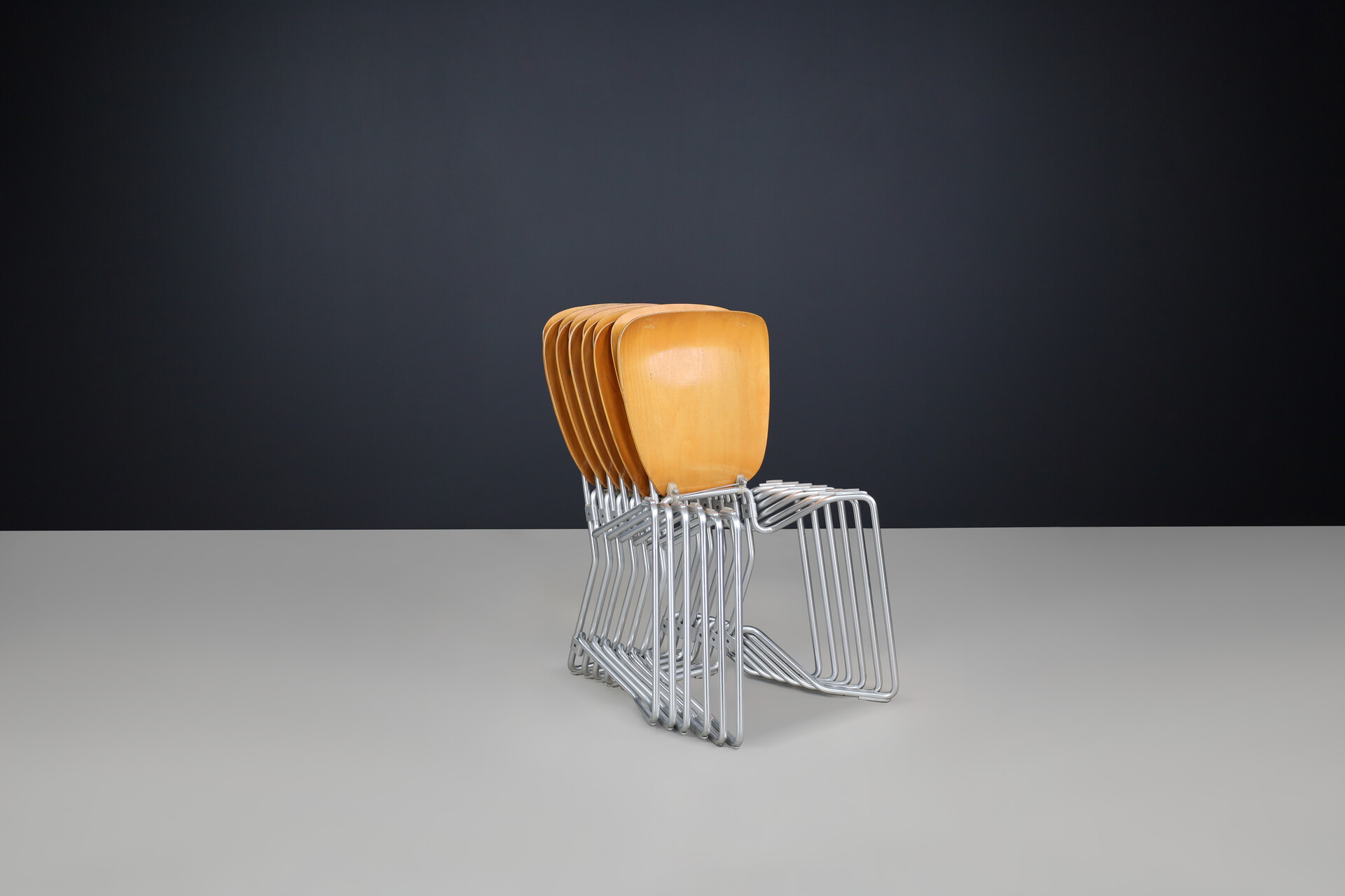 Mid century modern Stackable Aluflex chairs by Armin Wirth by Aluflex, Switzerland, circa 1960. Mid-20th century