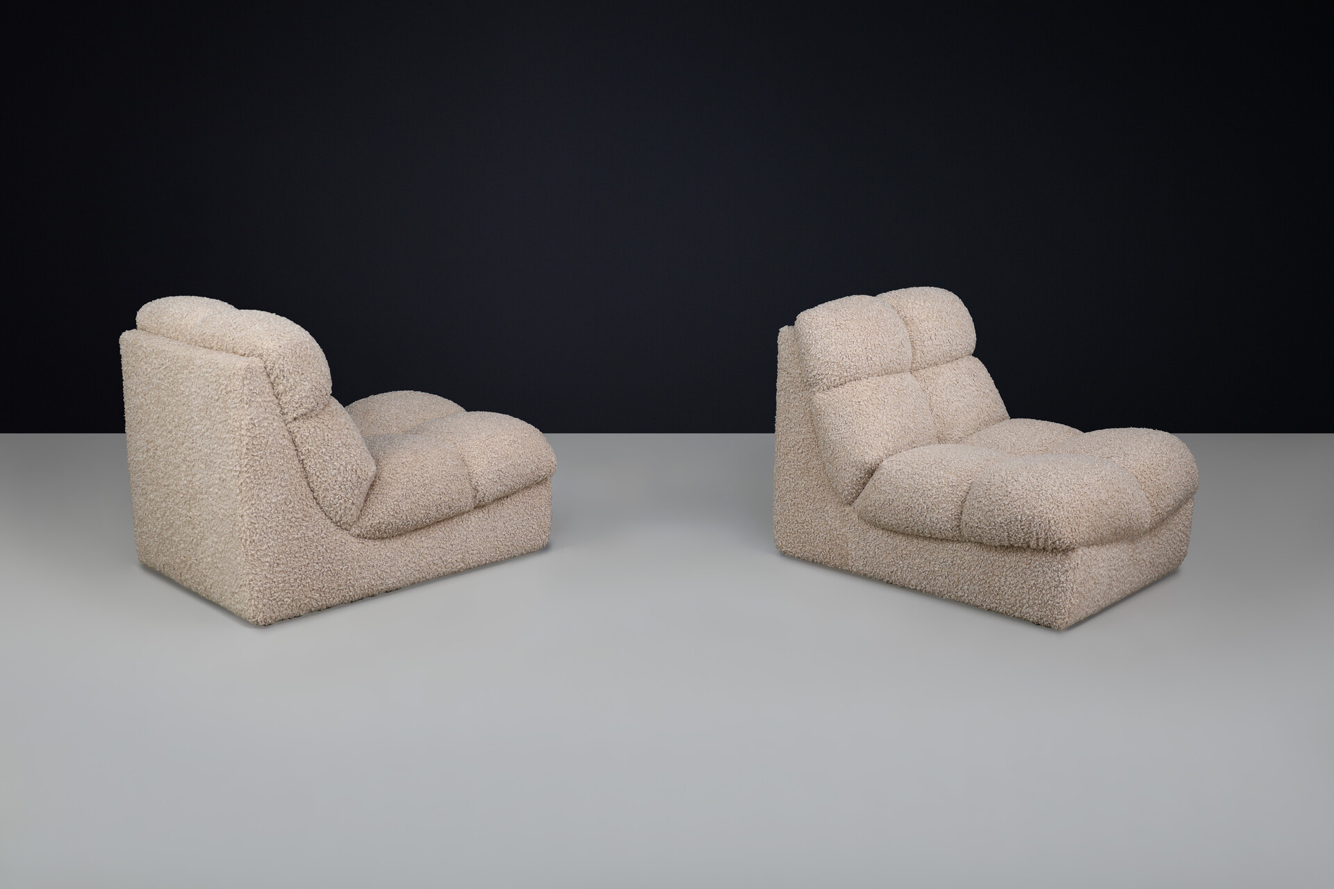 Mid century modern Teddy fabric Lounge Chairs, Italy 1970s Mid-20th century