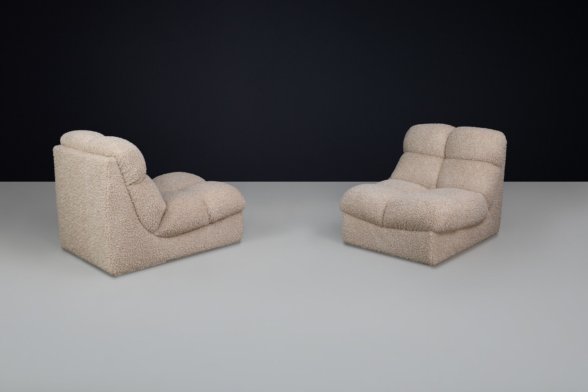 Mid century modern Teddy fabric Lounge Chairs, Italy 1970s Mid-20th century