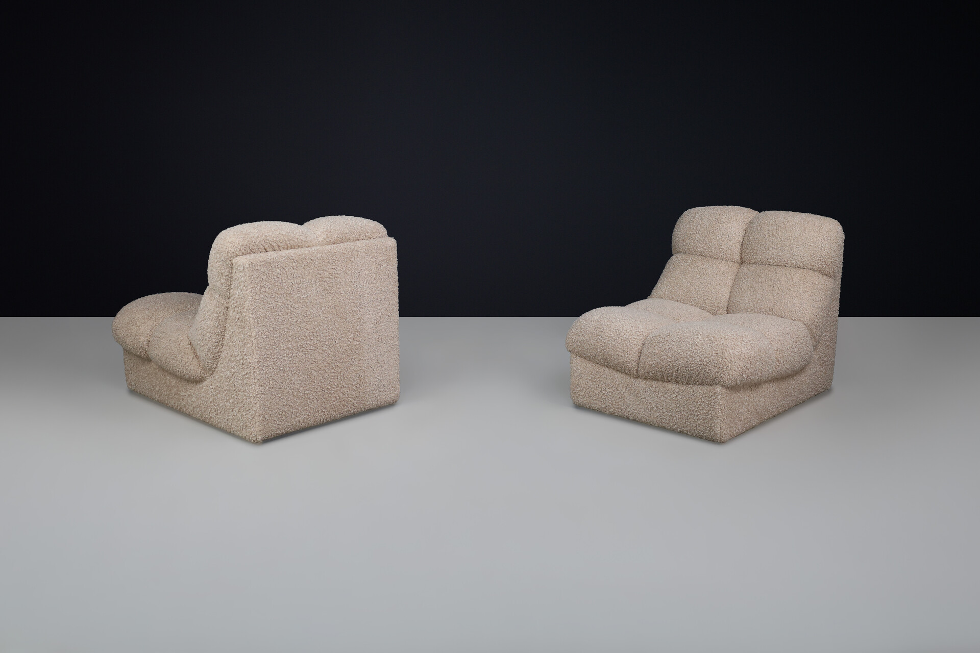 Mid century modern Teddy fabric Lounge Chairs, Italy 1970s Mid-20th century