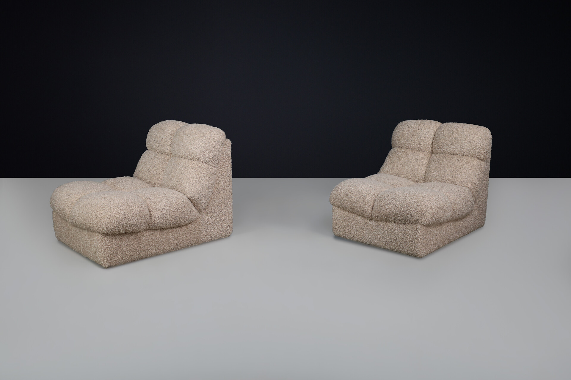 Mid century modern Teddy fabric Lounge Chairs, Italy 1970s Mid-20th century