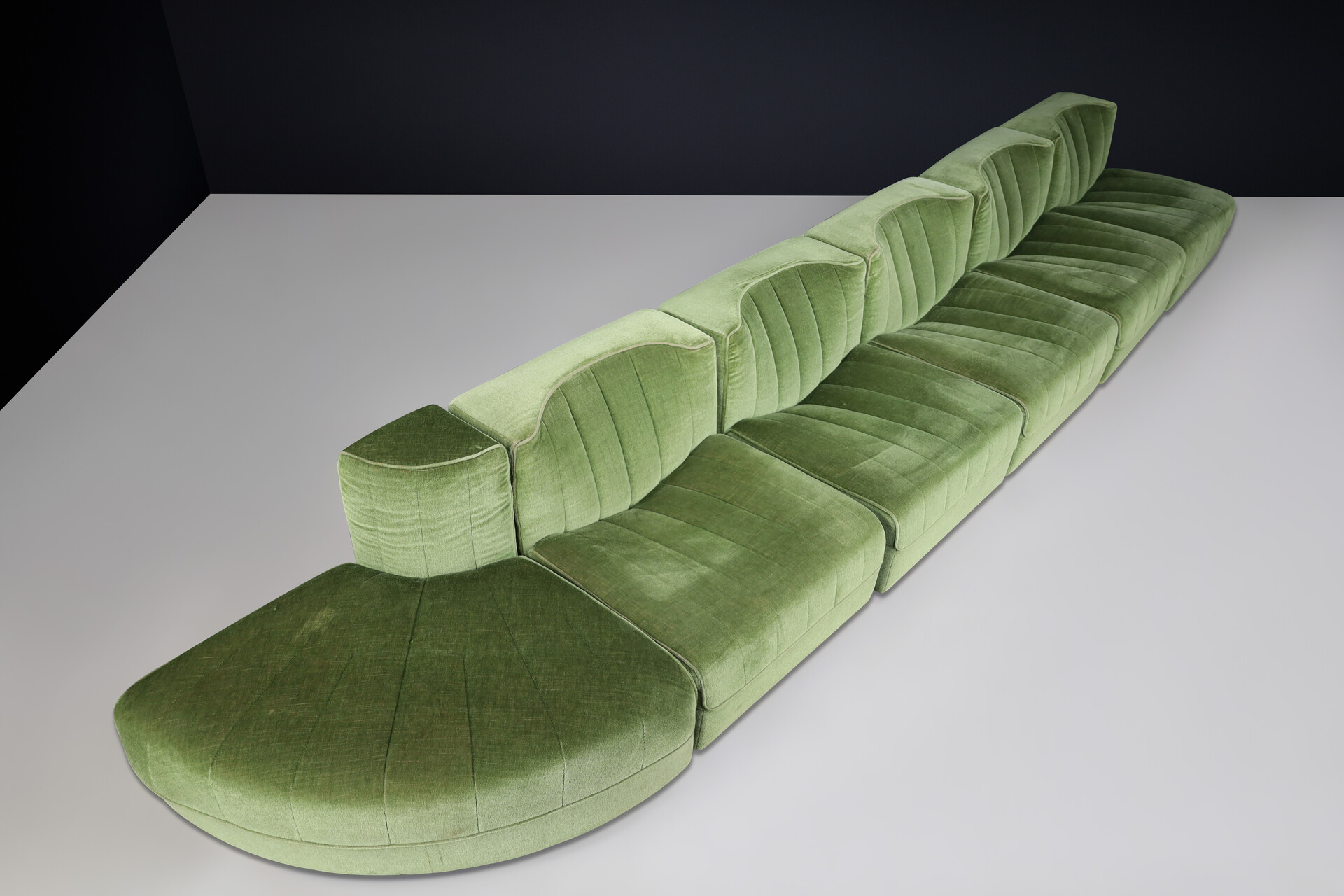 Mid century modern Tito Agnoli Modular Lounge sofa by Arflex, Italy, 1970s Late-20th century