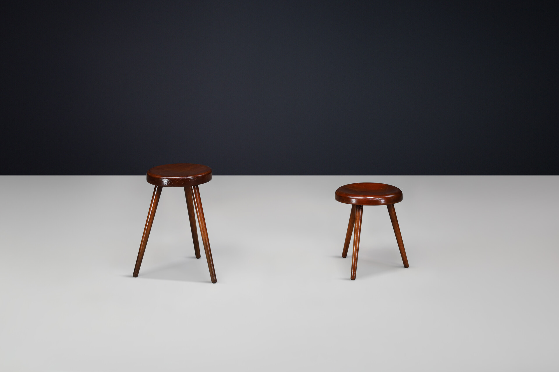 Mid century modern Wooden stools in in beech, France 1960s Mid-20th century