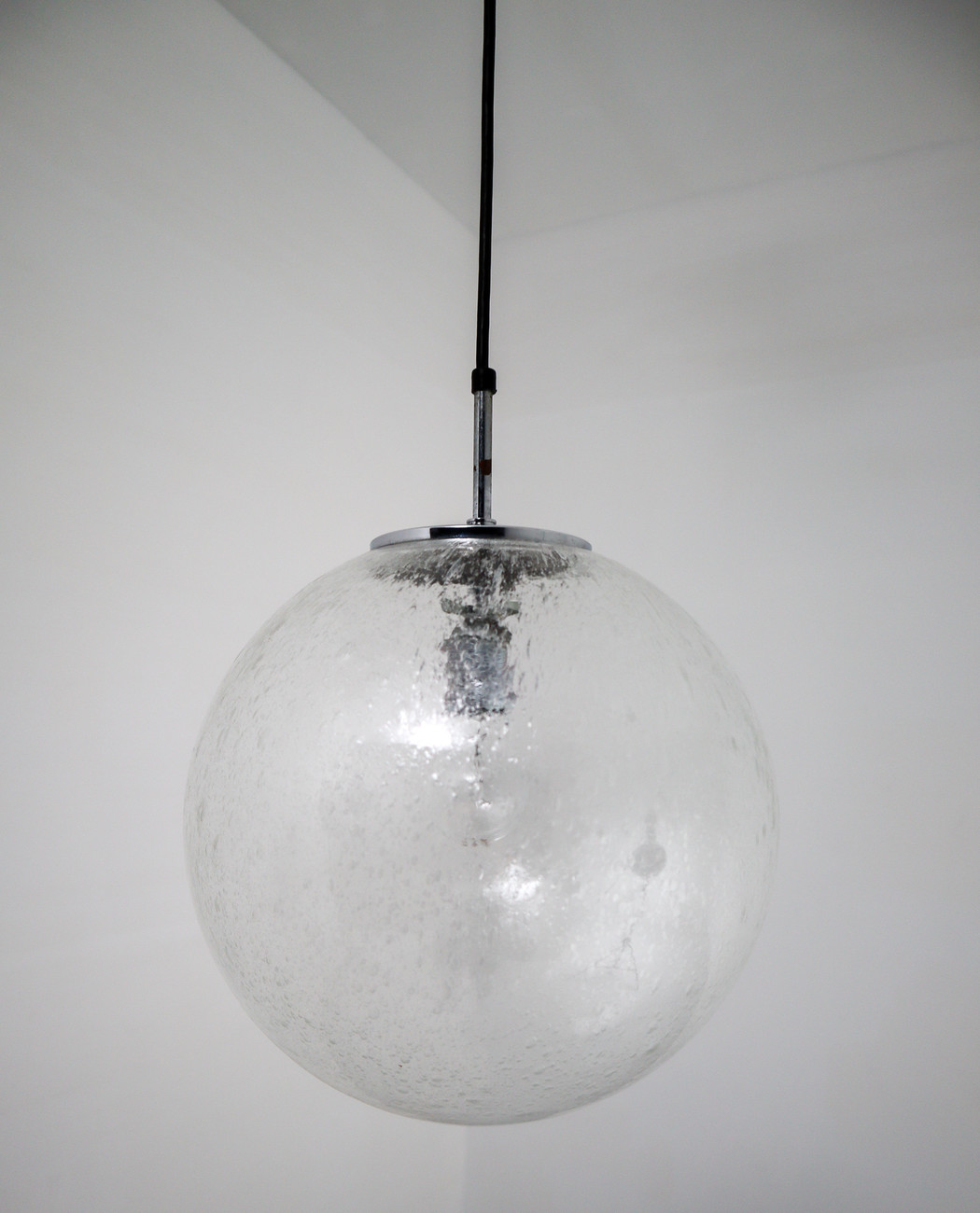 pendant globe lighting