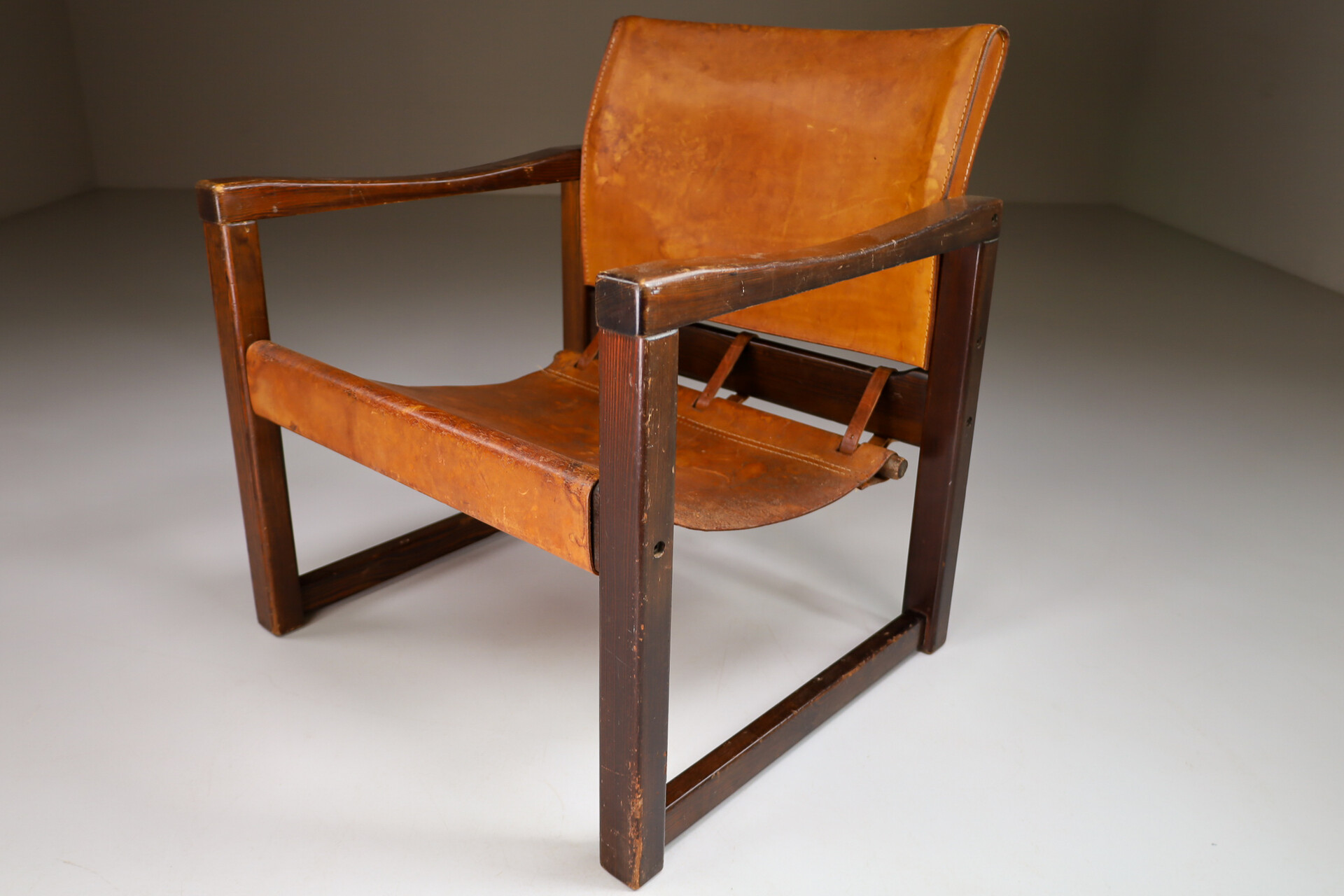 Chairs - Items by category - European ANTIQUES & DECORATIVE