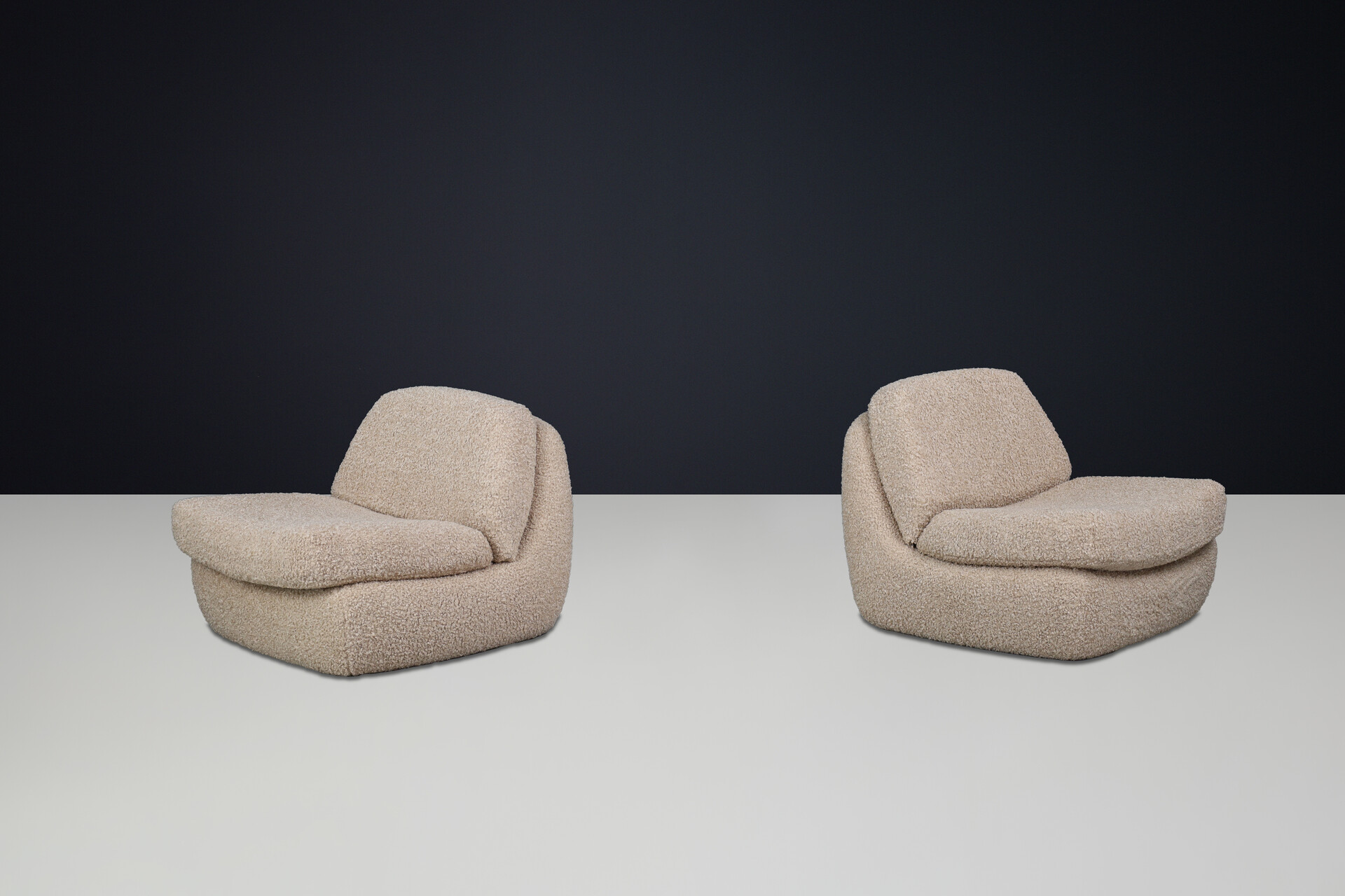 Modern Easy lounge chairs in teddy upholstery, germany 1970s Late-20th century