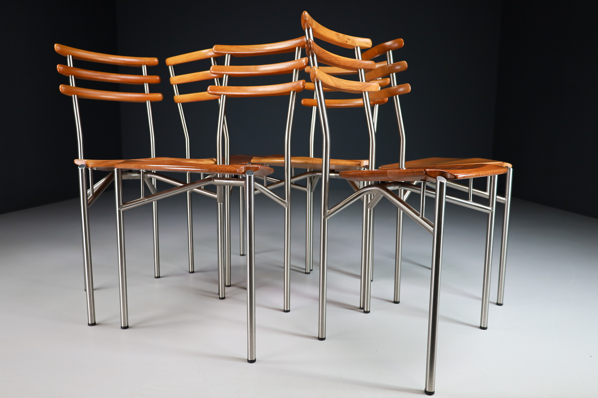 Modern Set - Collection century Davidowski Cristian chairs, Late-20th 6 Zumsteg Switzerland Sold Erker dining 1970s 
