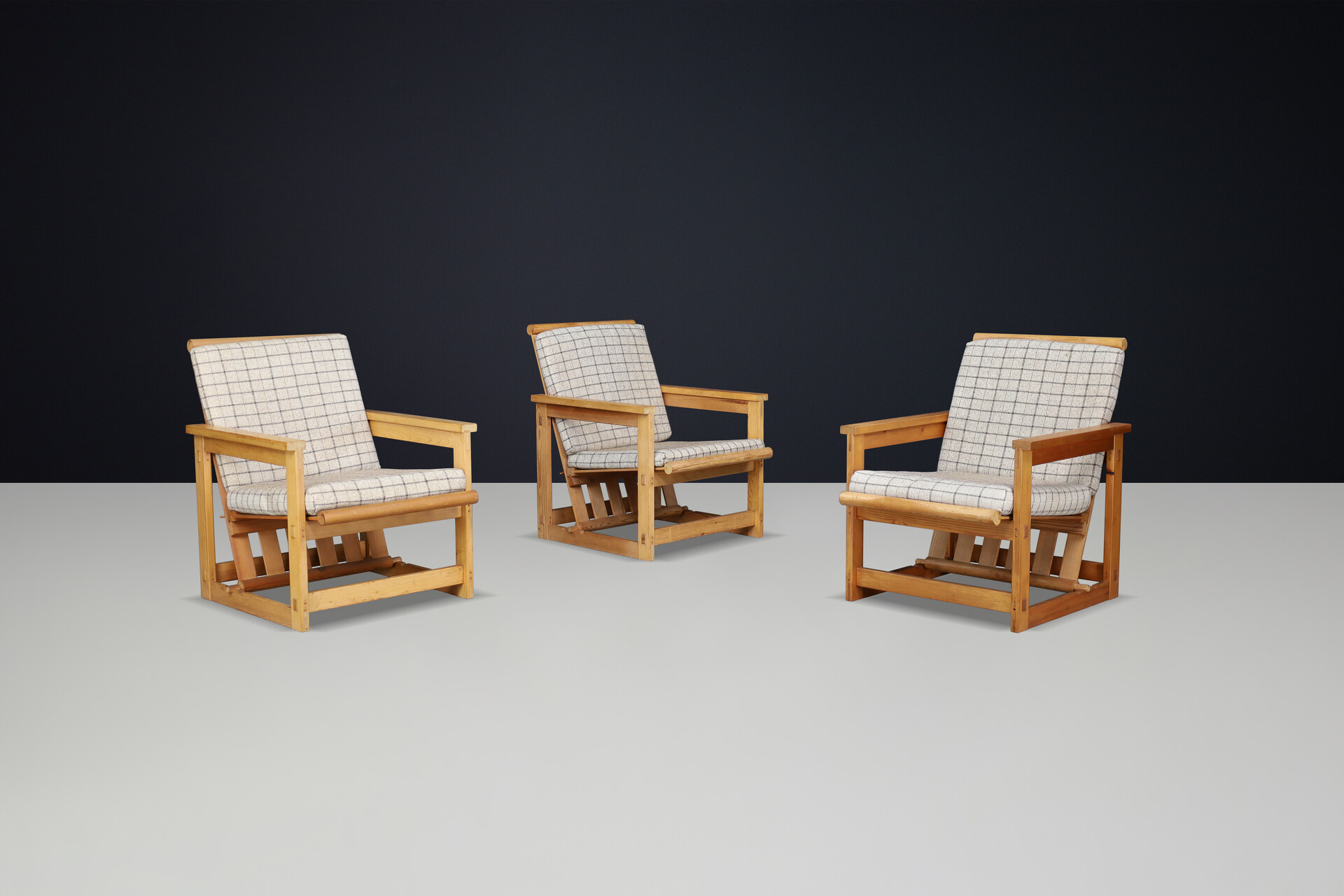 Scandinavian modern Edvin Helseth Lounge Chairs in Pine, Model 