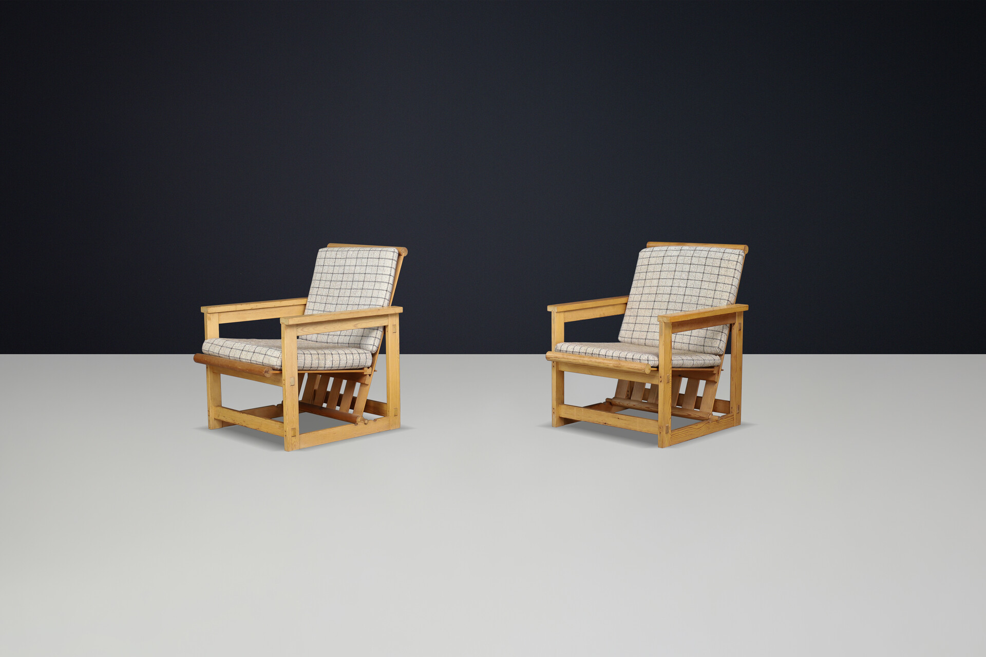 Scandinavian modern Edvin Helseth Lounge Chairs in Pine, Model 