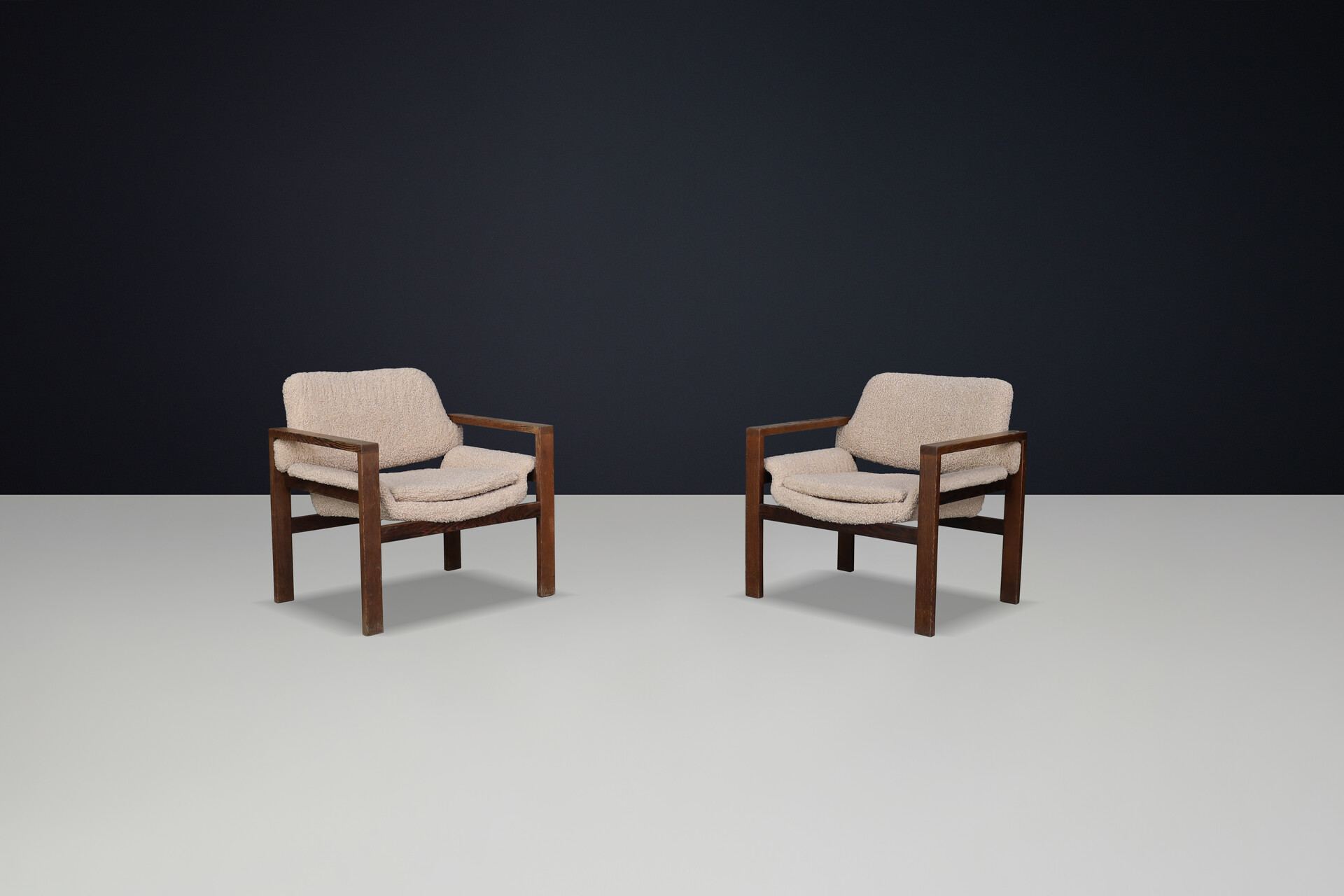 Scandinavian modern Oak and teddy upholstery armchairs, Finland 1960s Mid-20th century