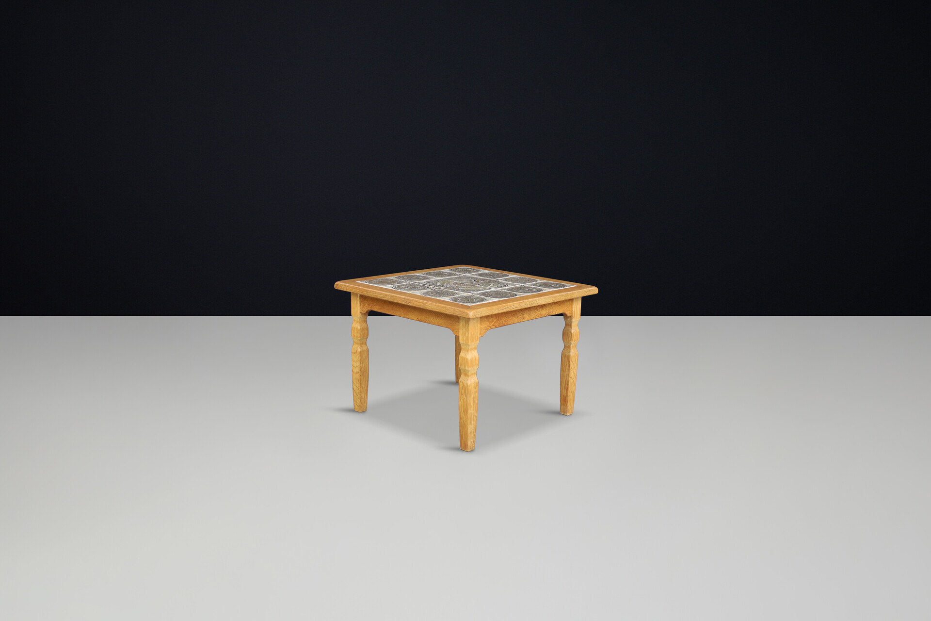 Scandinavian modern Oak tiled top coffee table in Henning Kjaernulf style, Denmark 1950s Mid-20th century