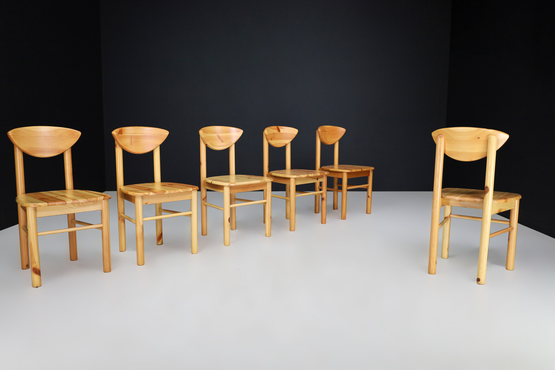 Scandinavian modern Rainer Daumiller Pine Wood Dining room Chairs Denmark , 1970s Late-20th century