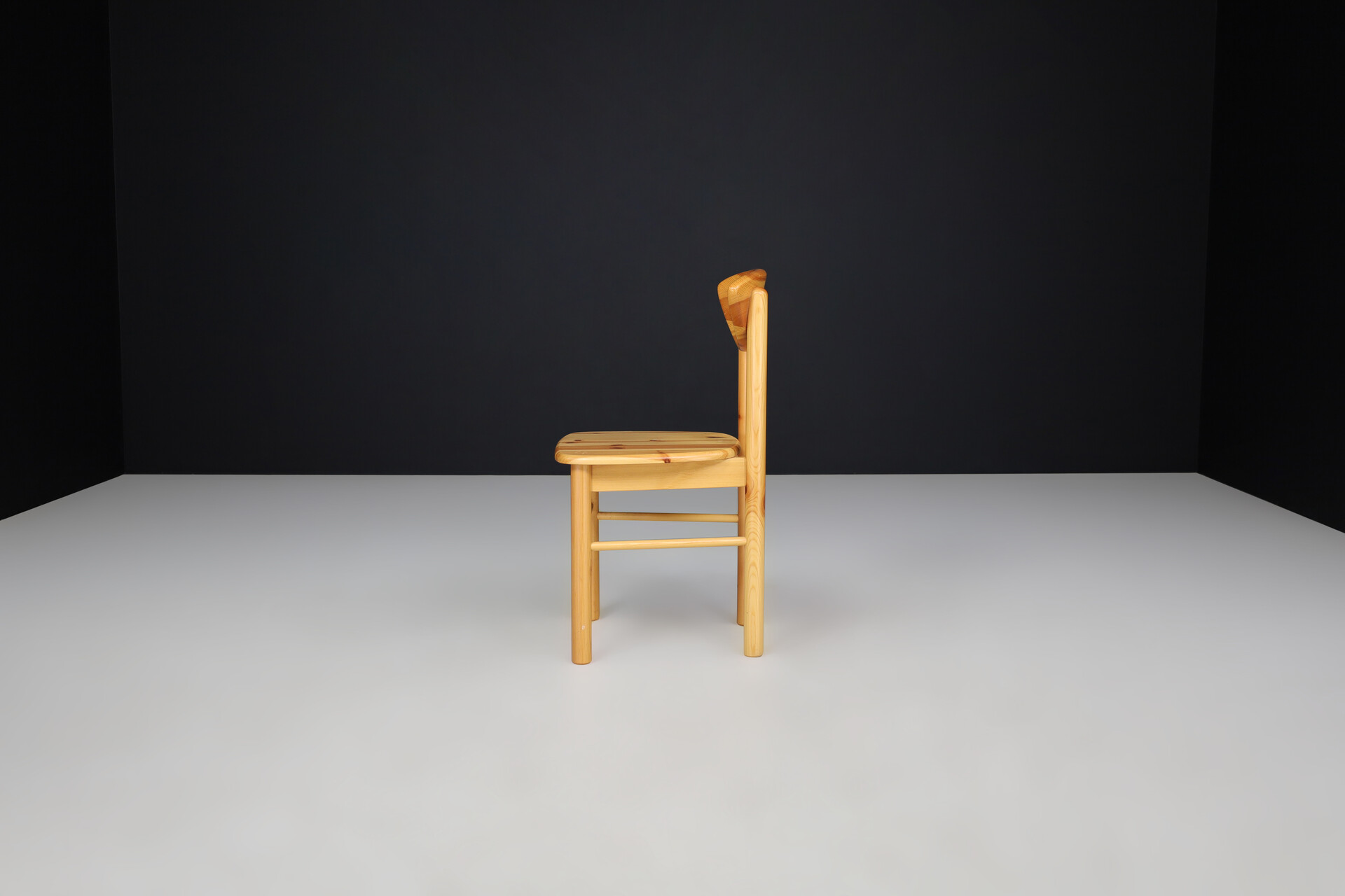 Scandinavian modern Rainer Daumiller Pine Wood Dining room Chairs Denmark , 1970s Late-20th century