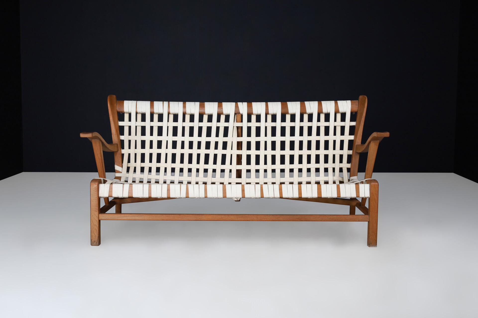 Sculptural Oak Lounge Sofa by Guglielmo Pecorini, Italy, the 1950s Mid-20th century