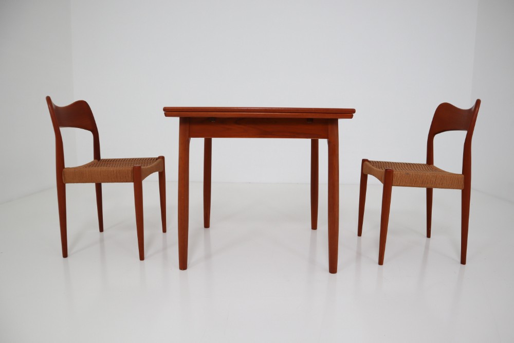 Two Chairs And Table By Niels O Moller Produced By J L Mollers Mobelfabrik Sold Davidowski